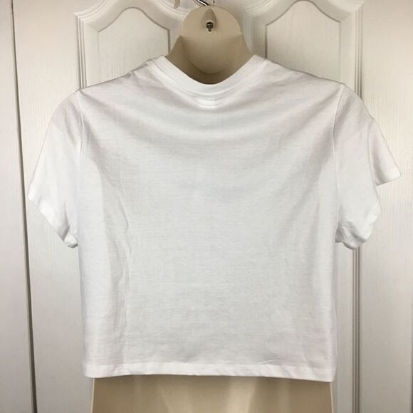 Graphic Cropped Tee - Picture 2 of 2